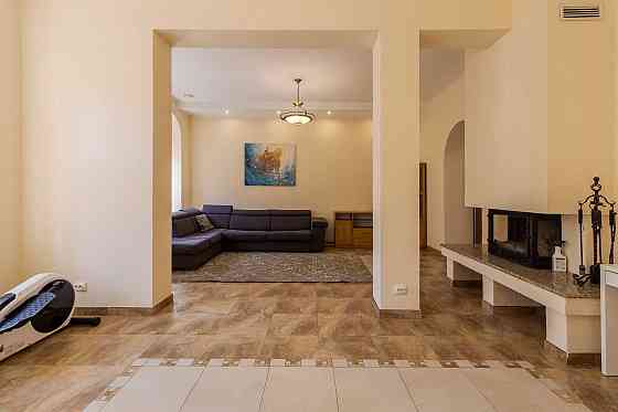 Продам трикімнатну квартиру в Австрійському люксі по вул.Паркова Львов