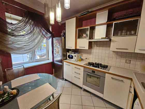 Сталинка 80 кв.м. с автономкой, пр. Университетский (Гагарина) Кривой Рог