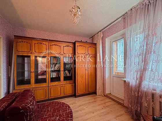 Продаж затишної 3к. квартири на Оболонь, М. Мінська Київ