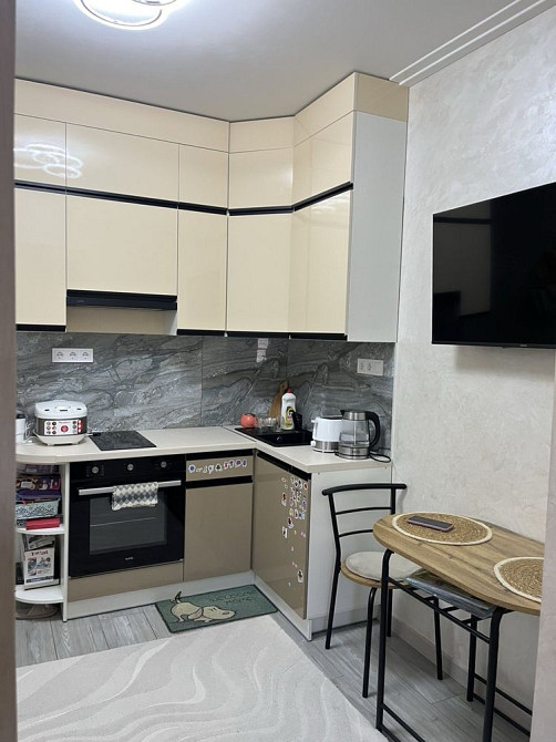 Сучасна квартира з ремонтом та Власним двориком Hostomel - photo 2