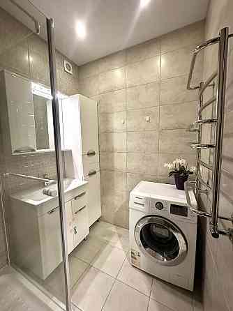 2-кімнатна в ЖК Шоколад, 74.8 м², з ремонтом та меблями Ровно