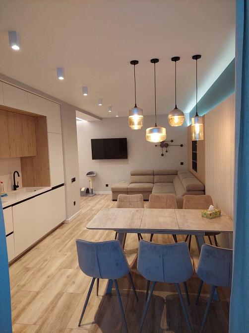 Продам 3х ком.кв в новом доме 3эт Южне - зображення 1