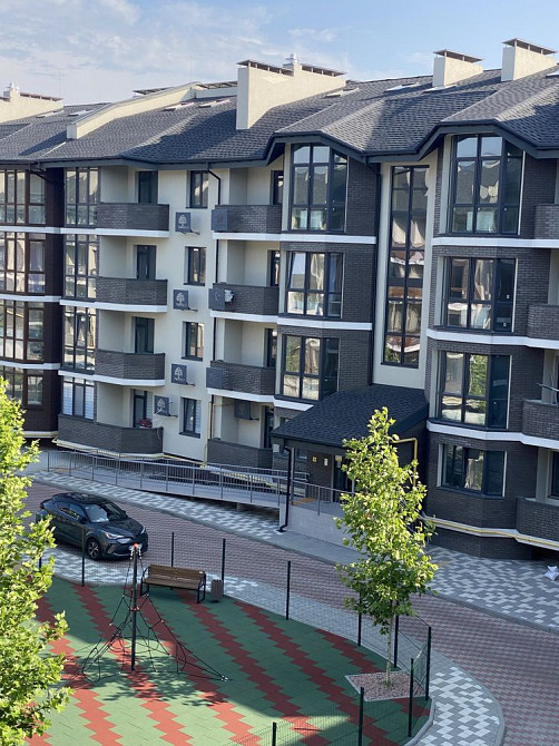 Продам 1 кімнатну квартиру, 38м, ЖК Фемілі Гатное - изображение 1