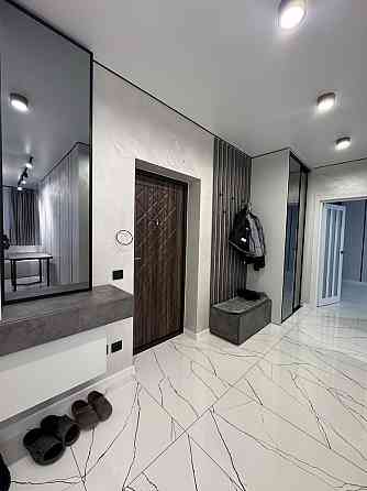 К2- кімн новобудова з сучасним ремонтом меблями !здана Черновцы