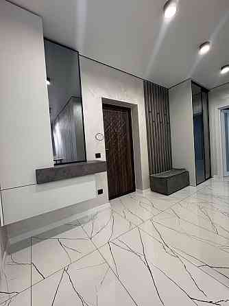 К2- кімн новобудова з сучасним ремонтом меблями !здана Черновцы