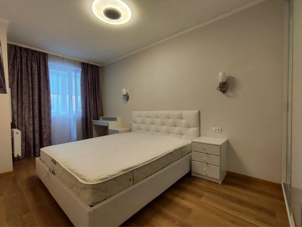 Продаж 2к Феодосійська 1а Деміївка Либідська ТОРГ Київ - зображення 1