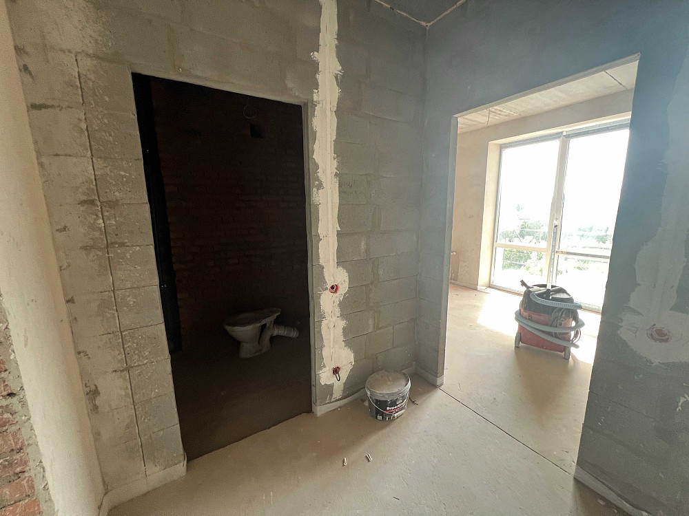 Продаж квартири без ремонту в Гостомелі - зробіть все під себе! Hostomel - photo 1