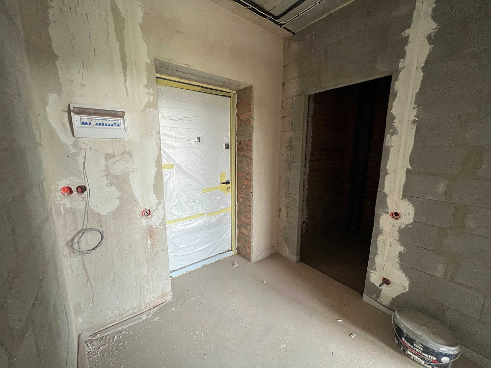 Продаж квартири без ремонту в Гостомелі - зробіть все під себе! Hostomel - photo 2