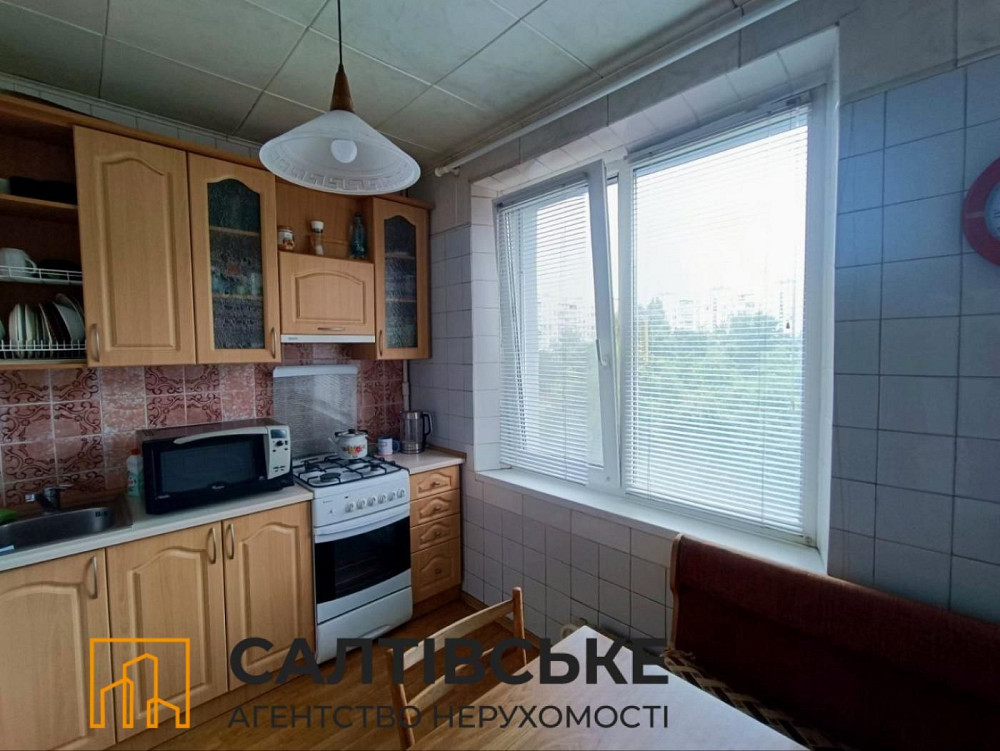 ИП-0998 Продам 3К квартиру на Салтовке Студенческая 522 м/р Харьков - изображение 1