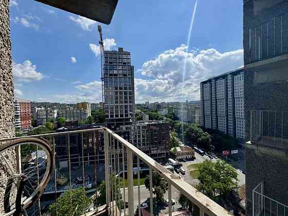 Продам 1 кімнатну низ О. Поля / Кірова/ Центр Днепр