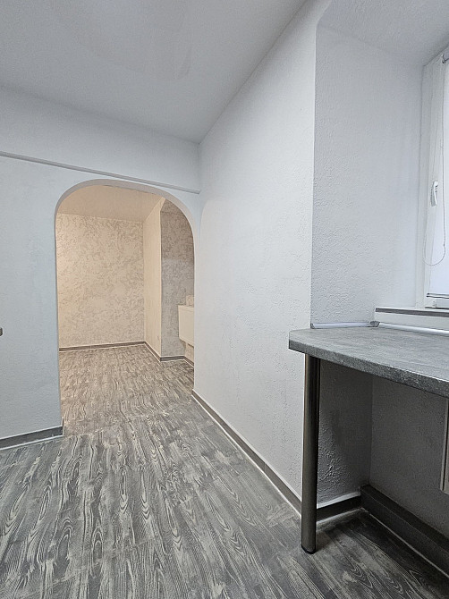 Продам 2 кімнатну квартиру у Старому місті Кам`янець-Подільський - зображення 2