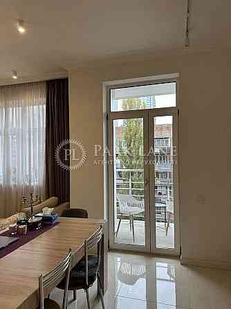 Французький квартал, сучасна та велика 2к. квартира, Саперне Поле 12 Київ