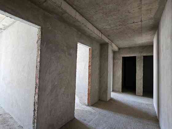 Продаю 3-х кімнатну квартиру в НОВОБУДОВІ (район McDonalds's) Черновцы