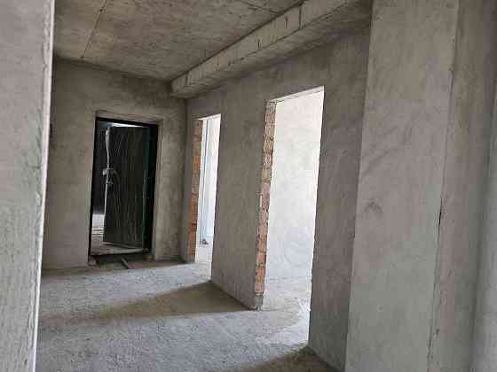 Продаю 3-х кімнатну квартиру в НОВОБУДОВІ (район McDonalds's) Черновцы