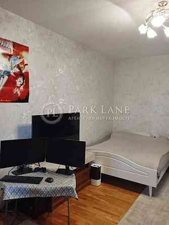 Продаж затишної 3к.квартири, 5 поверх проспект Бажана 34 М. Харківська Київ