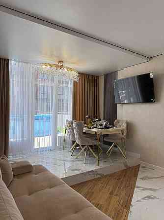 Двокімнатна квартира в ЖК Манхеттен з власним басейном та терасою Odesa