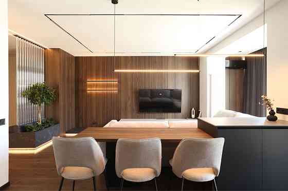 Стильна видова квартира у самому центрі Києва 82 м2 Kyiv