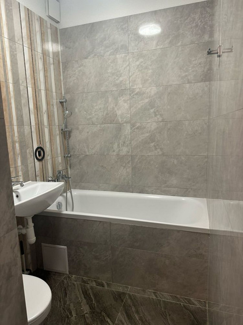 Оренда 2кім квартири в центрі міста, набережна Ужгород - зображення 5