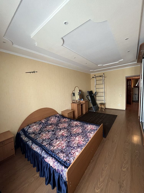 Актуально! Терміново! Продам 3к квартиру Позняки Осокорки Київ - зображення 1