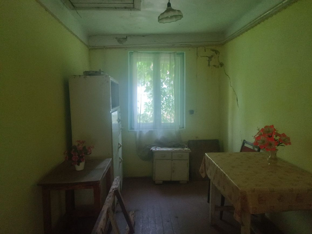 Продаж 2 кімн квартири ЦЕНТР Берегове - зображення 3