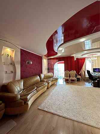 Продам шикарну квартиру в самому серці міста Кам`янець-Подільський