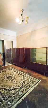 Продаж квартири в ближньому центрі, під житло чи бізнес, вул. Глибока Львов