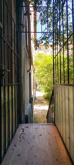 Продаж квартири в ближньому центрі, під житло чи бізнес, вул. Глибока Львов - изображение 1