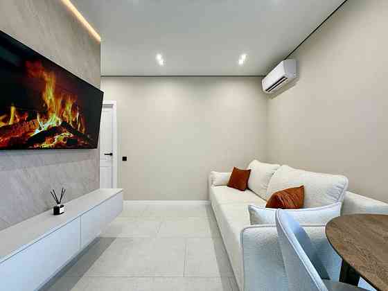 Продаж 1-кім+кухня-студія з дорогим ремонтом, центр міста! Ивано-Франковск