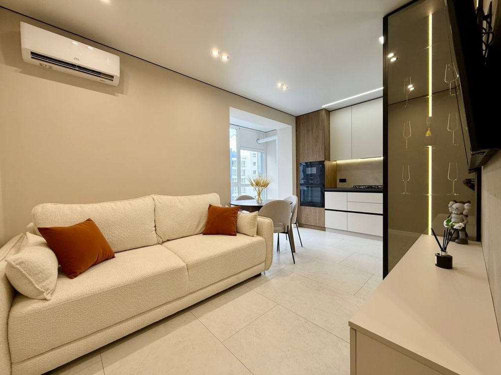 Продаж 1-кім+кухня-студія з дорогим ремонтом, центр міста! Ивано-Франковск - изображение 1