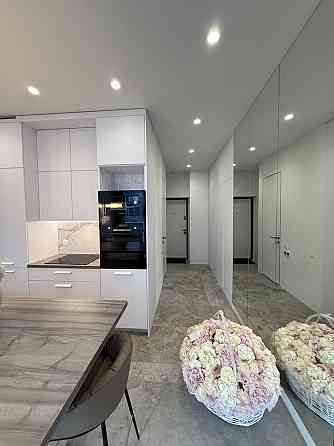 Оренда  1-к у Новопечерських Липках, вул. Верхогляда (Драгомирова) 11Б Киев