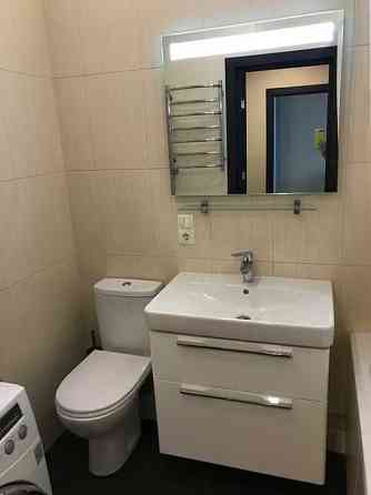 Вулиця Миколи Міхновського, 31, ТЦ Караван Днепр