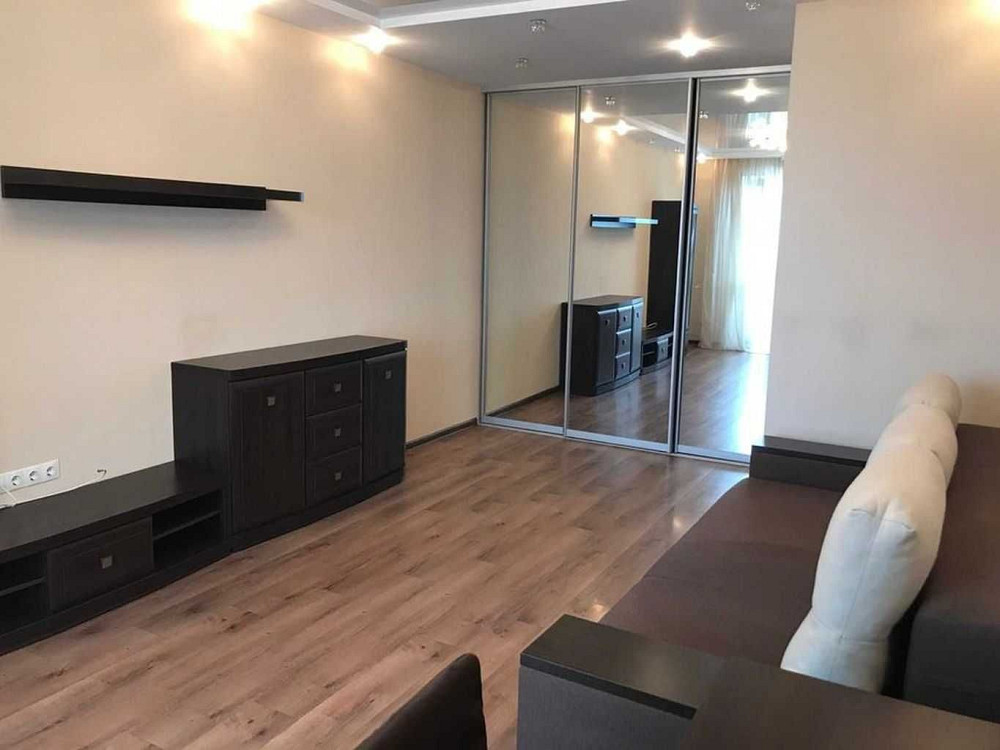 Вулиця Миколи Міхновського, 31, ТЦ Караван Днепр - изображение 7