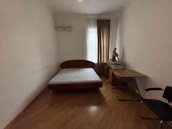 Оренда 2 кім. кв.  вул. Кудрявська 10, метро Золоті Ворота Kyiv