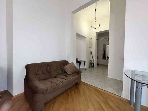 Оренда 2 кім. кв.  вул. Кудрявська 10, метро Золоті Ворота Kyiv