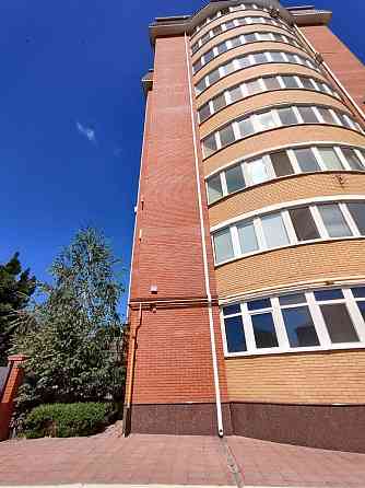 Велика  3-кімнатна квартира з дизайнерським ремонтом Кропивницкий