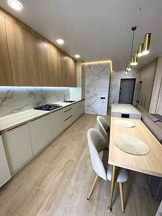 Простора однокімнатна квартира біля ТЦ Голівуд Чернигов