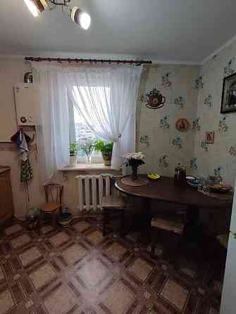 Продам  2-х  кімнатну квартиру на Крошні в цегляному будинку Житомир