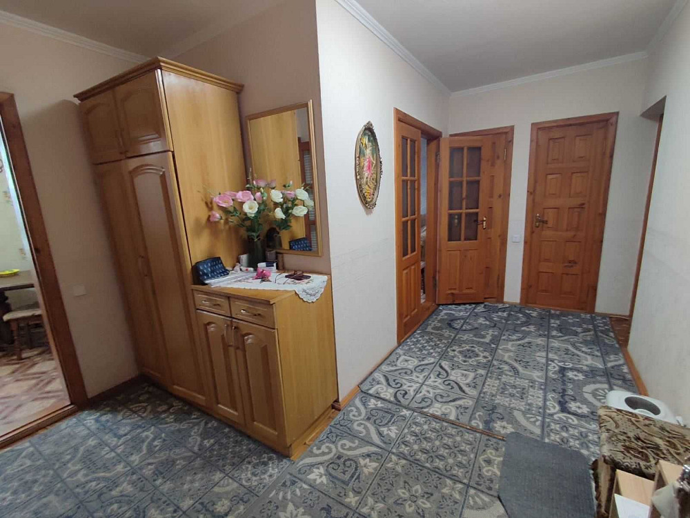 Продам  2-х  кімнатну квартиру на Крошні в цегляному будинку Житомир - изображение 1