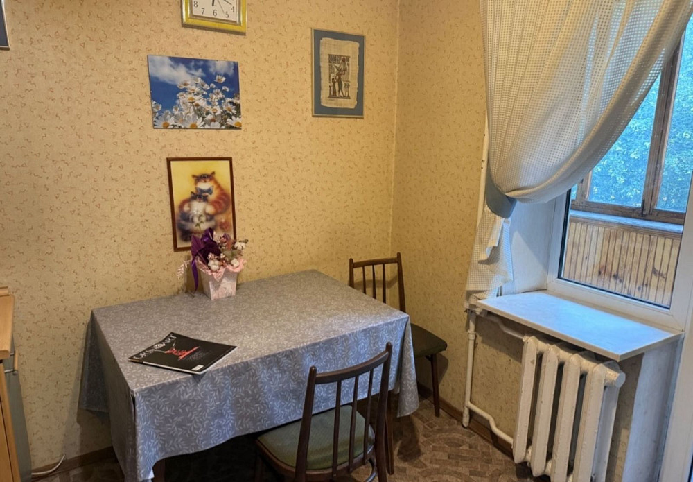 Продаж 2 кім Шевченківський метро Берестейська і Дорогожичі Київ - зображення 3