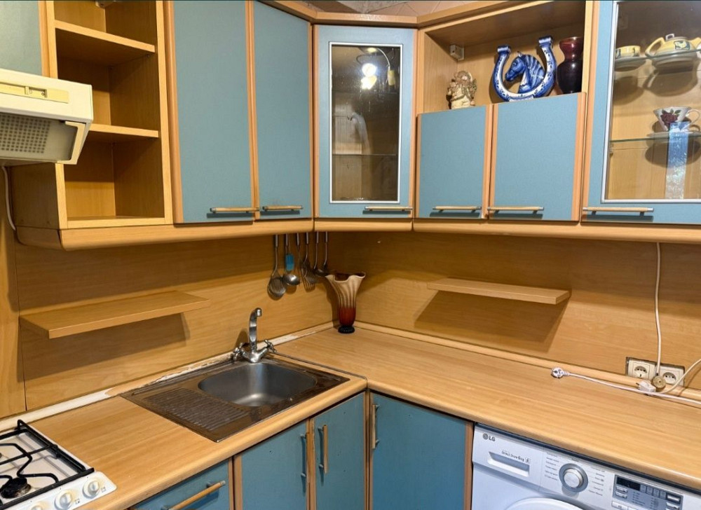 Продаж 2 кім Шевченківський метро Берестейська і Дорогожичі Київ - зображення 4