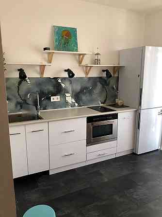 Здам квартиру на стеценка 75В Киев