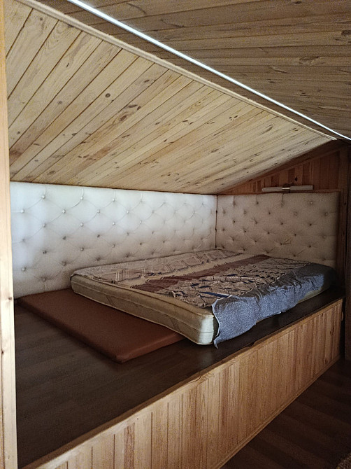 Здам однокімнатну двох'ярусну квартиру людям з машиною Бровари - зображення 6