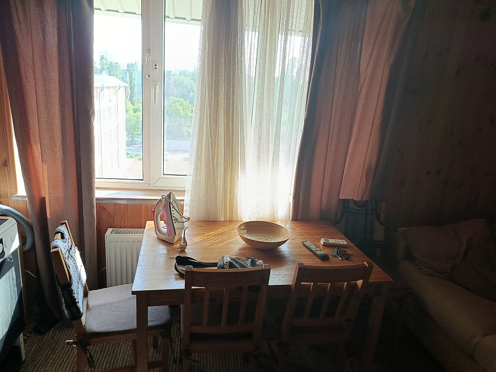 Здам однокімнатну двох'ярусну квартиру людям з машиною Бровари - зображення 3