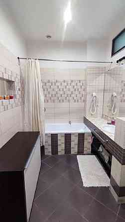 Квартира на вул. Володимирська 71 біля ботанічного саду Киев