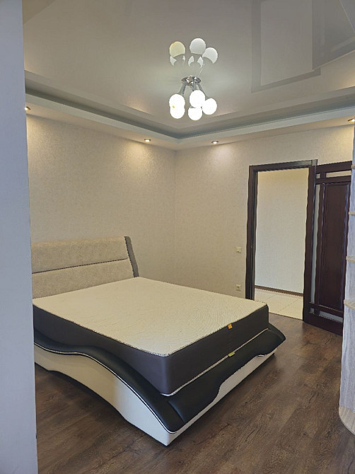 Оренда довгострокова велика 2к квартира, ЖК Науковий м. Дорогожичі Киев - изображение 7