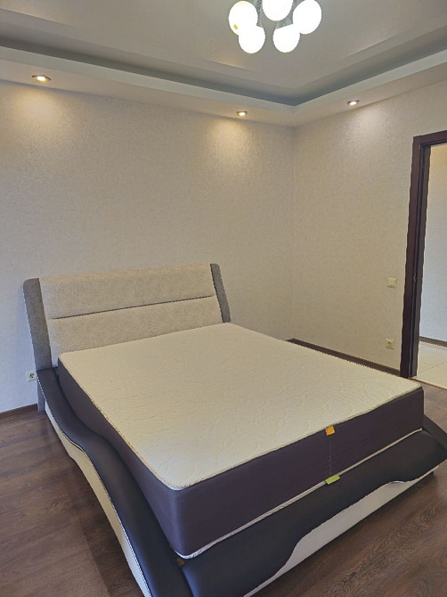 Оренда довгострокова велика 2к квартира, ЖК Науковий м. Дорогожичі Киев - изображение 8