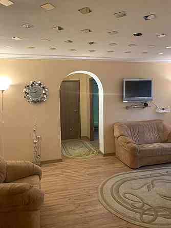 Сдается 3-х комнатная квартира в центре (район площади Фестивальной) Запоріжжя