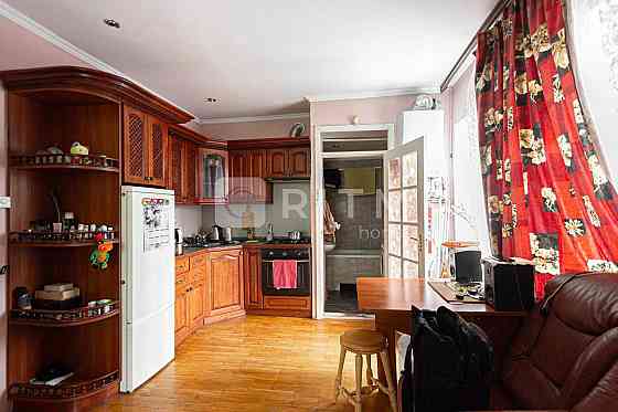 Продаж 3-к квартира| Личаківський район| з гаражем, вул. Веливока Львів