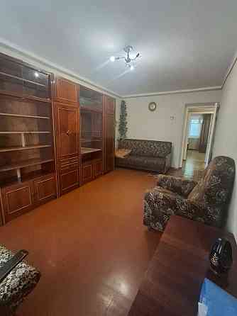 Продам 2 комнатную квартиру лабораторию на Парковой Чорноморськ