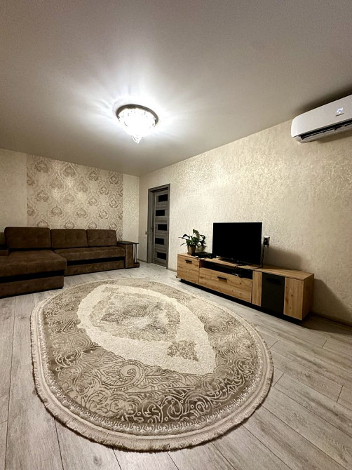 Продаж укомплектованої 2- кімнатної квартири район Ювілейного. Ровно - изображение 1